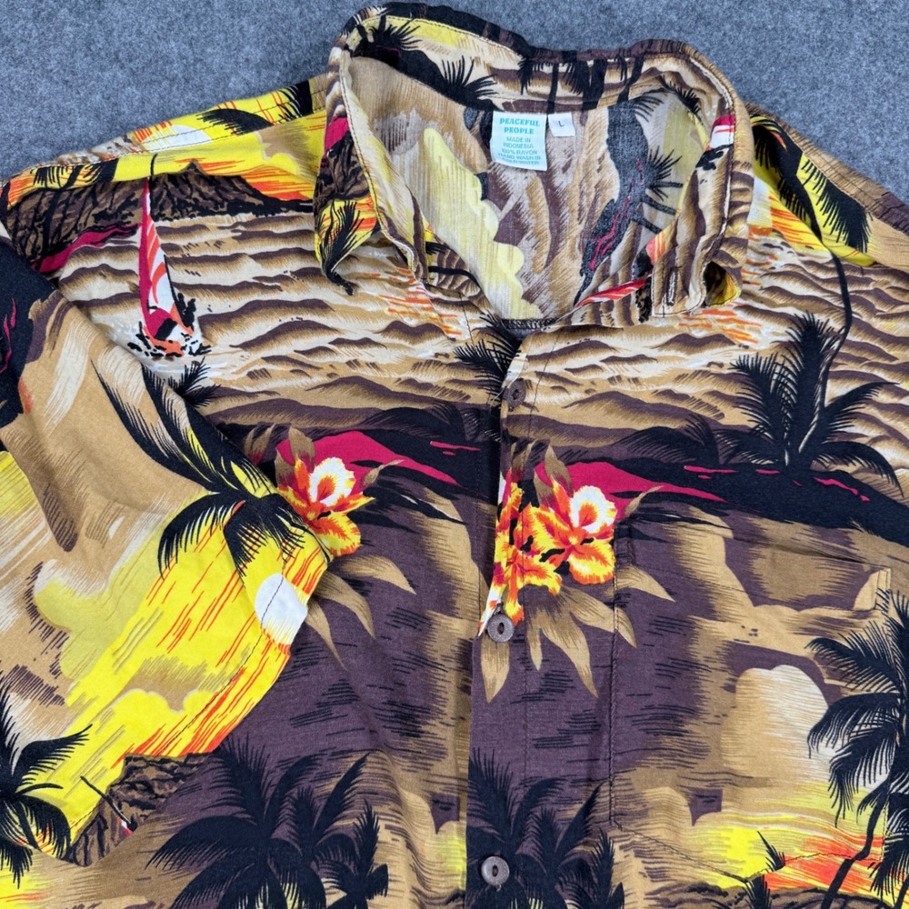 Peaceful People Large Tropical Sunset Palm Tree Rayon Aloha Camp Shirt Brown